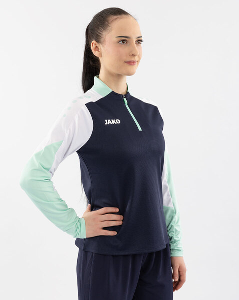 womanZip top Dynamic Women 