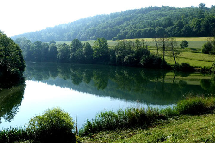 Der Badesee Stausee in Mulfingen
